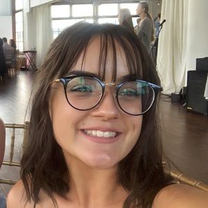 Meet your Posher, Caroline